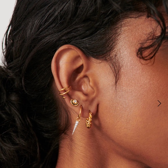 MISSOMA MINI TIDAL HOOP EARRINGS - Picture 1 of 3